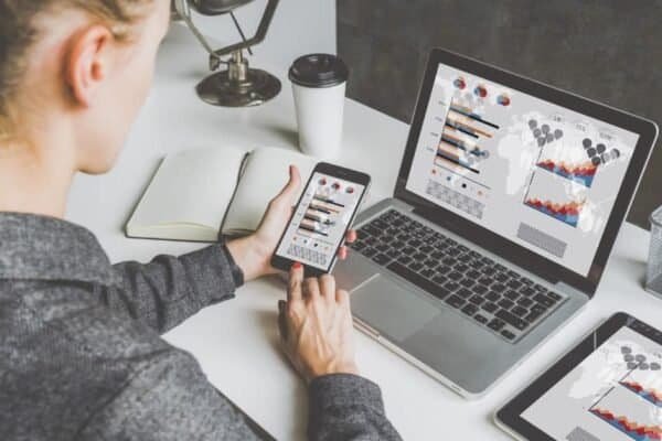 Top 10 Must-Have Tech Devices for Entrepreneurs in the Middle East (2025)